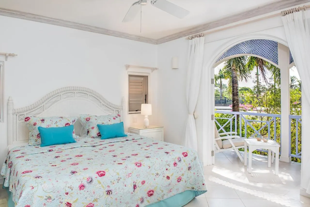 Port St. Charles Otel Saint Peter