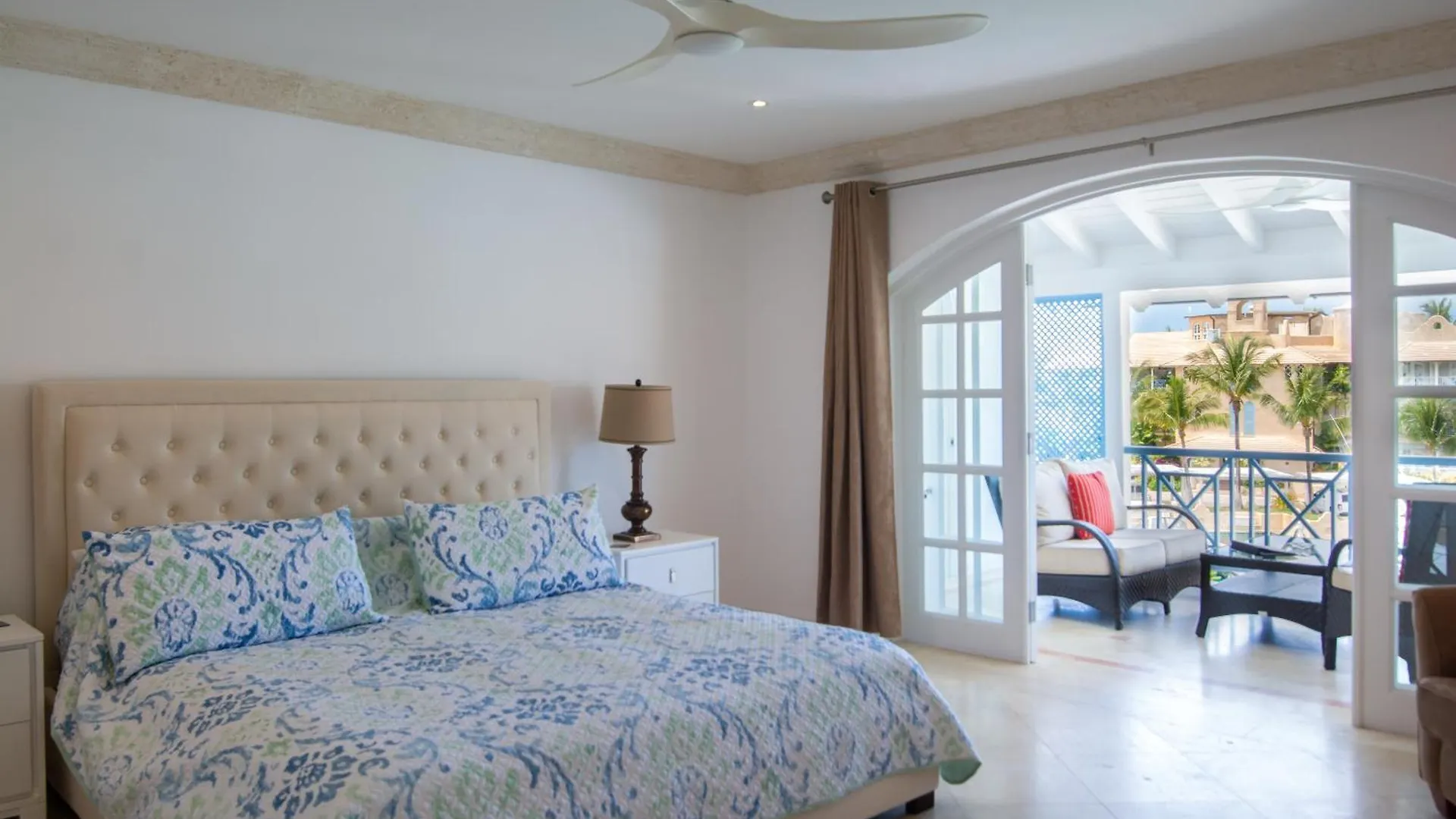 Resort Port St. Charles Otel Saint Peter
