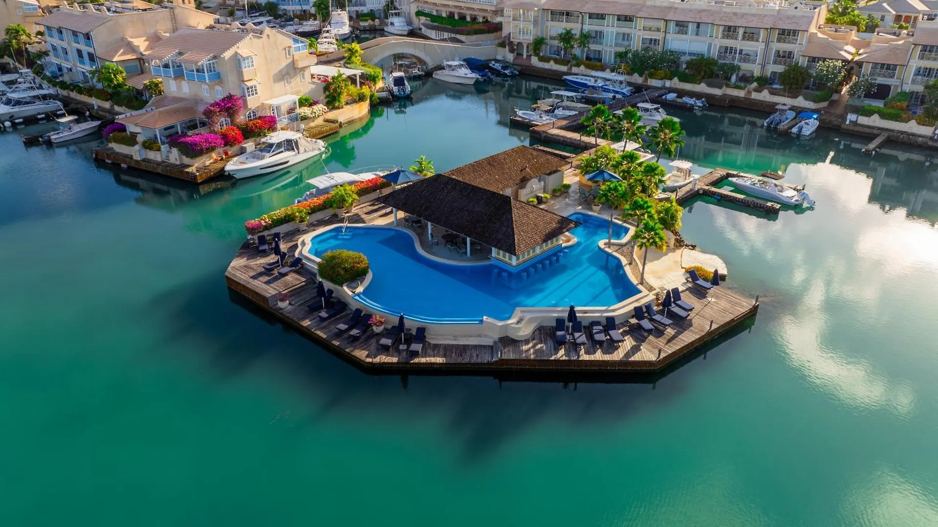 Port St. Charles Hotel Saint Peter 4*,