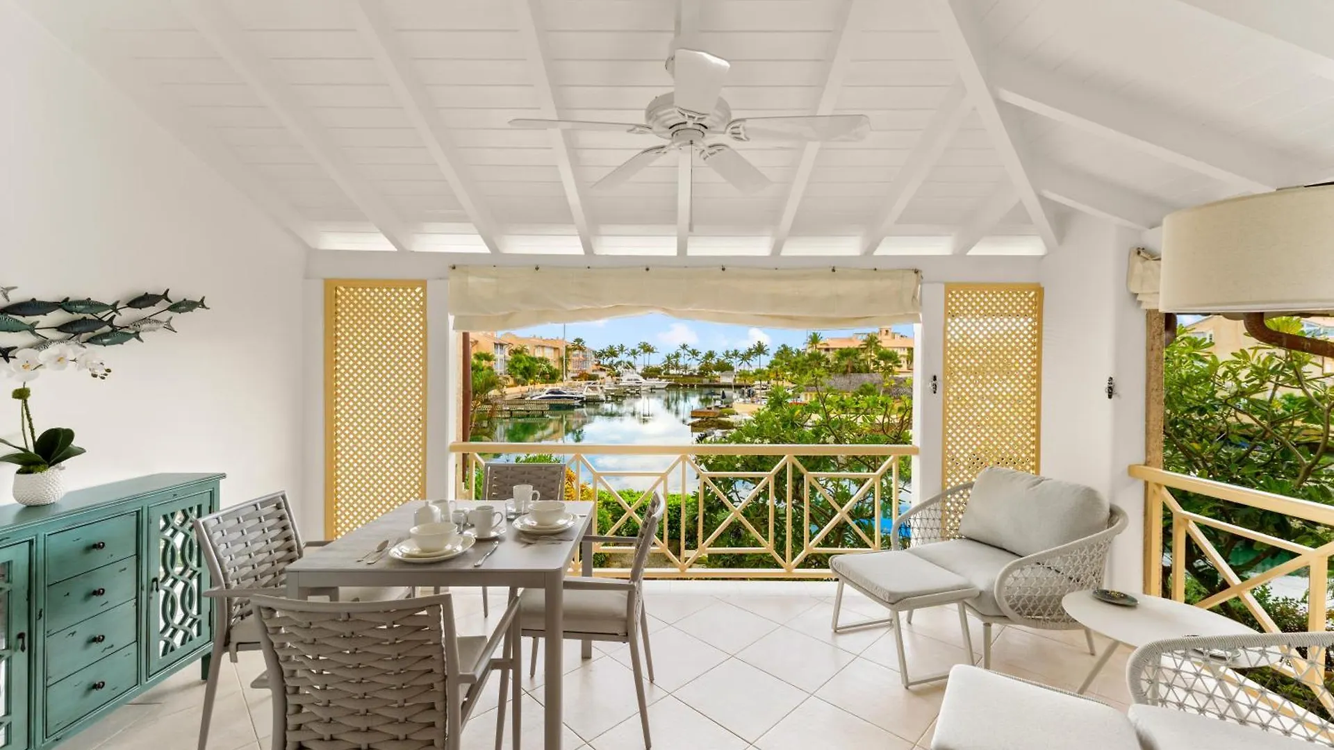 Resort Port St. Charles Hotel Saint Peter